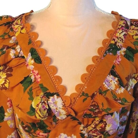 Milk & Honey Rustic Floral Lace Up Ruffled Long Sleeve Crop Blouse Large NWOT - Picture 5 of 15